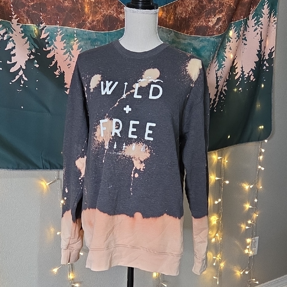 Graphic Sweatshirt with Bleach Splatter